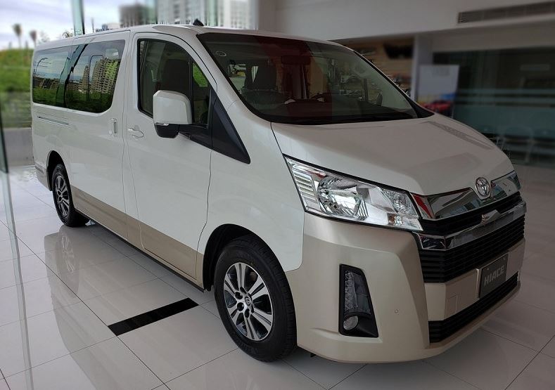 2020 Toyota Hiace GL Grandia Tourer » UCES MOTORS